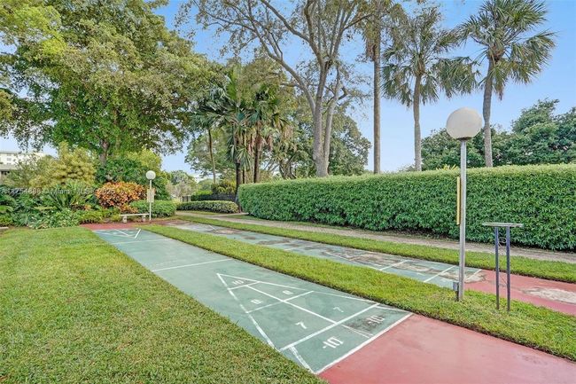 APT-305 - 3091 N Course Dr, Condo with 2 bedrooms, 2 bathrooms and null parking in Pompano Beach FL | Image 32