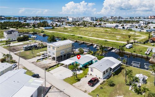 847 Oak Street, Fort Myers Beach, FL, 33931 | Card Image