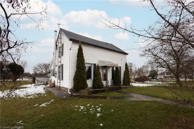 527 County Rd 19, House other with 3 bedrooms, 1 bathrooms and 5 parking in Prince Edward ON | Image 1