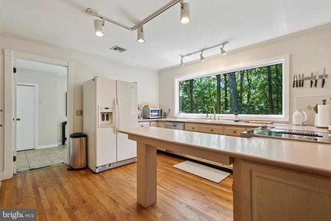 5653 Private Rd, House other with 3 bedrooms, 3 bathrooms and null parking in DOYLESTOWN PA | Image 8