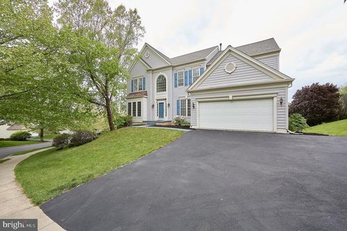 184 Magnolia Dr, CHESTER SPRINGS, PA, 19425-3611 | Card Image
