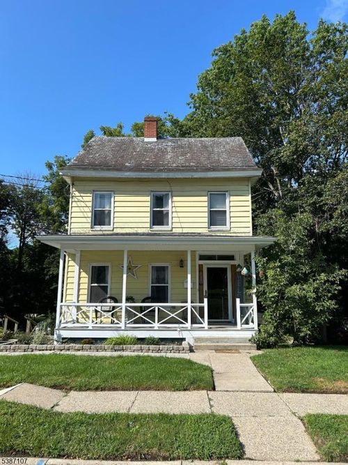 24 Clinton St, Newton, NJ, 07860-1404 | Card Image