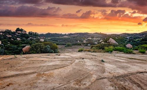 42050 Avenida Escala, Murrieta, CA, 92562 | Card Image