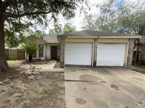 949 Kingsway Dr E, Gretna, LA, 70056-3080 | Card Image