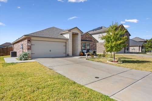 11204 Echo Dr, Waco, TX, 76708-7513 | Card Image