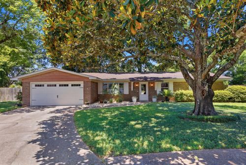 4 Forest Grove Pl, Fort Walton Beach, FL, 32548-6354 | Card Image