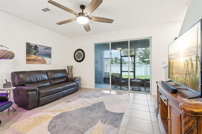 5363 Pinecone Court, Townhouse with 3 bedrooms, 2 bathrooms and null parking in Wildwood FL | Image 11