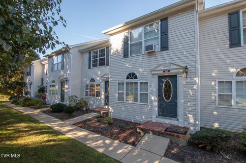 4-118 Amanda Ln, Bristol, TN, 37620-2974 | Card Image