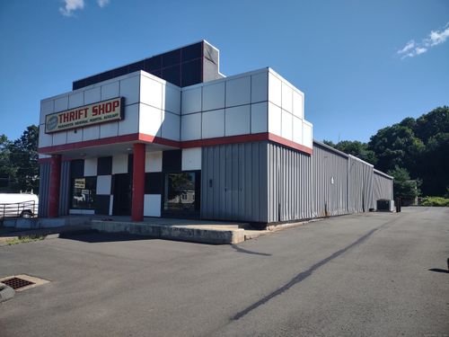 319 Broad St, Manchester, CT, 06040-4036 | Card Image