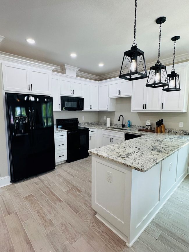 1588 Sandpiper Dr, House other with 3 bedrooms, 2 bathrooms and 3 parking in Carrabelle FL | Image 11