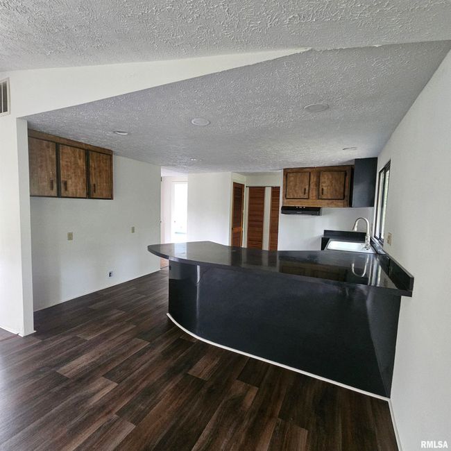 22488 N Mayflower Ln, House other with 3 bedrooms, 2 bathrooms and null parking in Dix IL | Image 13