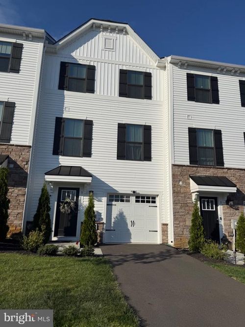 3 Cinnamon Ln, MOUNT LAUREL, NJ, 08054-9753 | Card Image