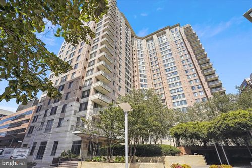 apt-718-851 N Glebe Rd, ARLINGTON, VA, 22203-4153 | Card Image
