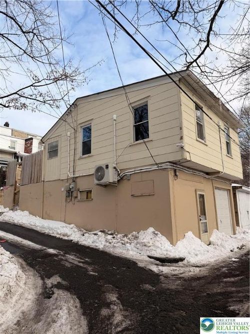 rear-1152 Union Street, Allentown, PA, 18102 | Card Image