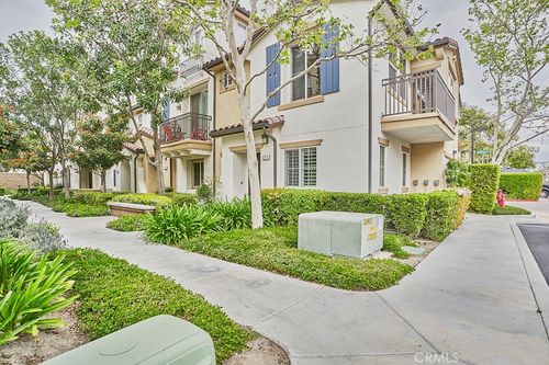 6273 Camposa, Eastvale, CA, 91752 | Card Image