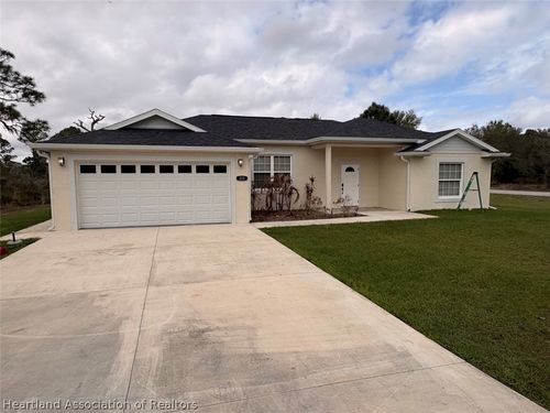 331 Homasassa Ave Ne, Lake Placid, FL, 33852-3602 | Card Image