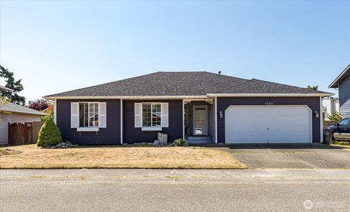 1561 Sw 8th Ave, Oak Harbor, WA, 98277-7226 | Card Image