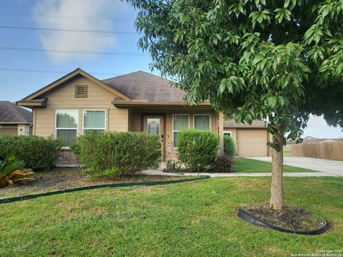 1058 Stone Br, New Braunfels, TX, 78130-2446 | Card Image