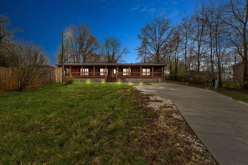 740 N Main St, Stanton, KY, 40380 | Card Image