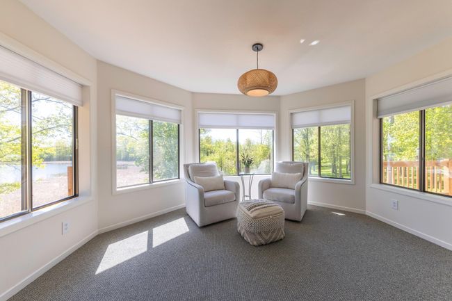 Sun Room | Image 17