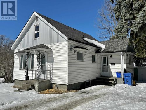 314 Seventh St S, Kenora, ON, P9N1R1 | Card Image