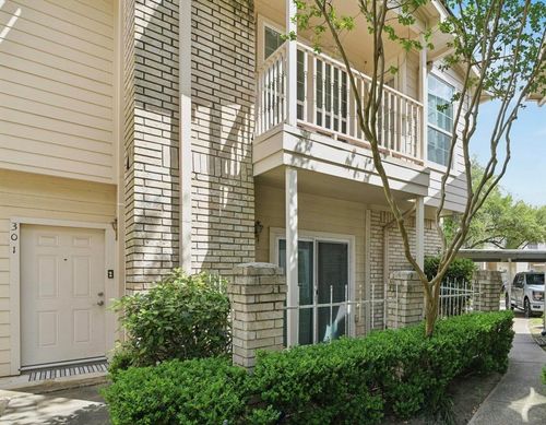 301-7575 Cambridge St, Houston, TX, 77054-2030 | Card Image