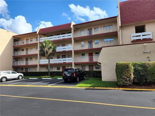 207-1005 Country Club Dr, Margate, FL, 33063-3200 | Card Image