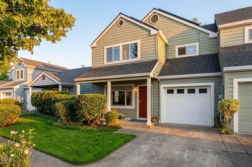 144 Crocker St, Ashland, OR, 97520-8797 | Card Image