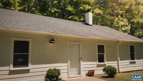 3189 James River Rd, HOWARDSVILLE, VA, 24562-2519 | Card Image