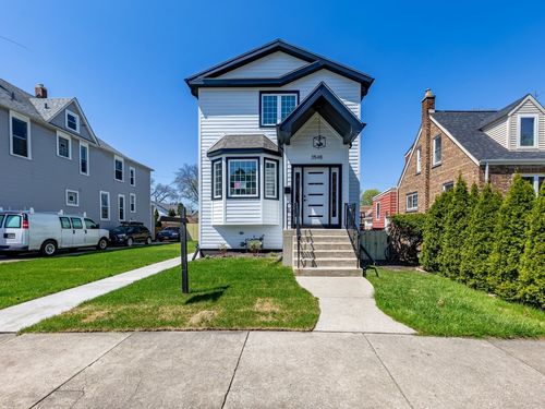 3548 Clinton Ave, Berwyn, IL, 60402-3323 | Card Image
