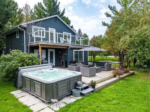 107 Margaret Dr, Blue Mountains, ON, L9Y0T5 | Card Image