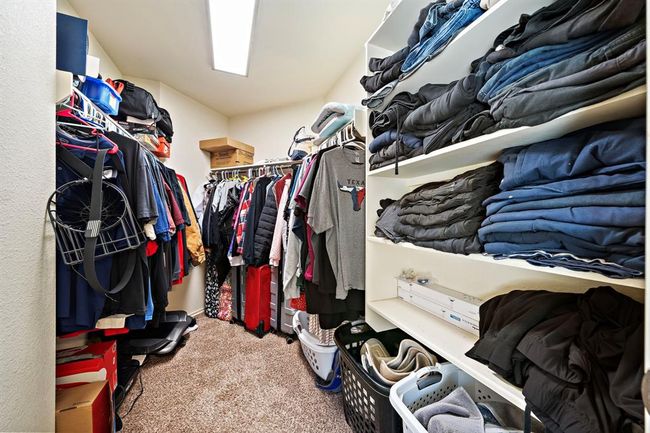 Primary walk-in closet | Image 14