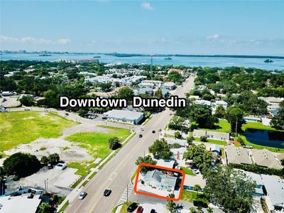 1000 Oak Street, House other with 3 bedrooms, 2 bathrooms and null parking in DUNEDIN FL | Image 1