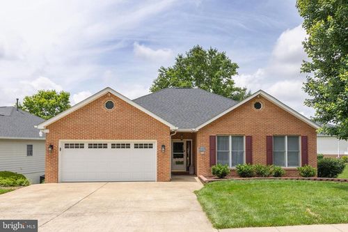 1419 Ramseur Ln, Winchester, VA, 22601-6739 | Card Image