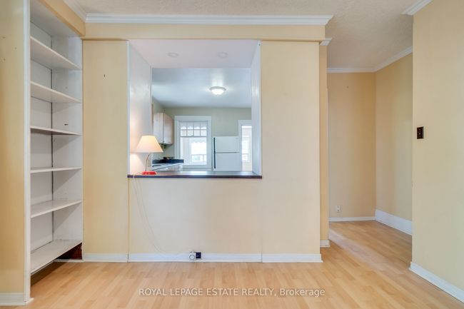 54 Kenilworth Ave, House attached with 3 bedrooms, 3 bathrooms and 2 parking in Toronto ON | Image 26