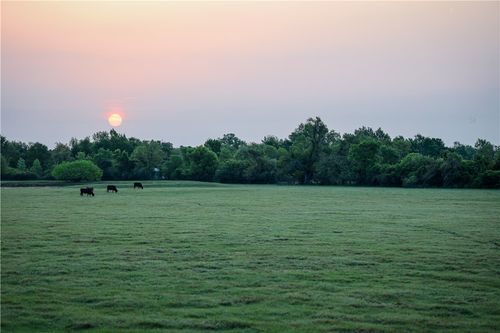 930 County Road 357, Gause, TX, 77857 | Card Image