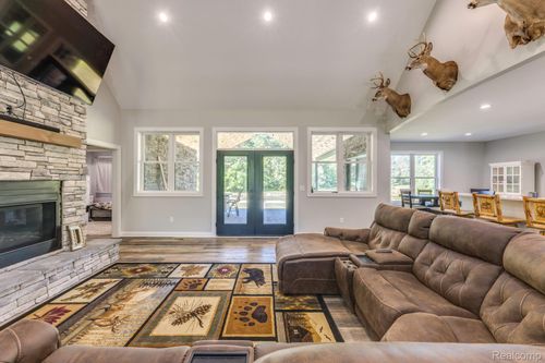 4697 Emmett Rd, Emmett, MI, 48022-2702 | Card Image