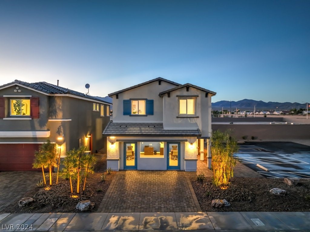 Blue Dawn Falls Ave, North Las Vegas, NV 89081