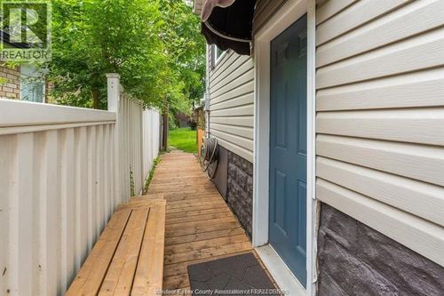 basement-3577 King St, Windsor, ON, N9C1P4 | Card Image