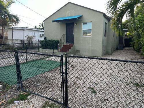 920-920 Nw 22nd Ct, Miami, FL, 33125-3313 | Card Image