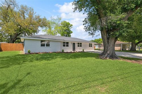 826 Mongrue St, Luling, LA, 70070-4254 | Card Image
