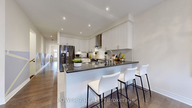 316 Chouinard Way, House attached with 4 bedrooms, 3 bathrooms and 2 parking in Aurora ON | Image 8
