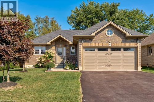 47 Irving Dr, Norwich, ON, N0J1P0 | Card Image