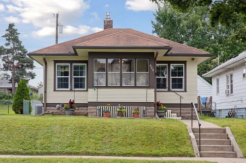 988 Geranium Ave E, Saint Paul, MN, 55106-2637 | Card Image