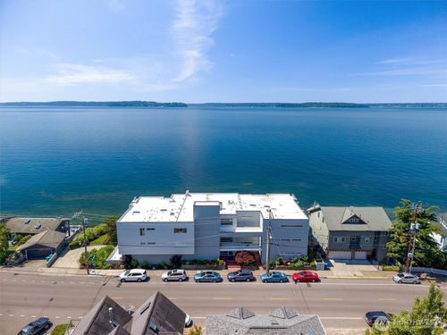 102-4163 Beach Dr Sw, Seattle, WA, 98116-3590 | Card Image
