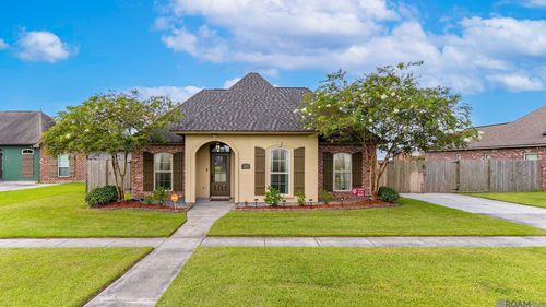 3121 Parish Rd, Thibodaux, LA, 70301-6319 | Card Image