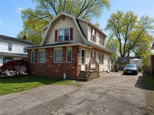 246 Matilda St, Gates, NY, 14606-5557 | Card Image