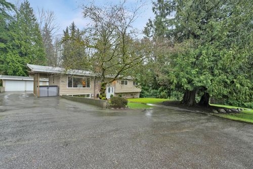 733 Shaw Ave, Coquitlam, BC, V3K2R7 | Card Image