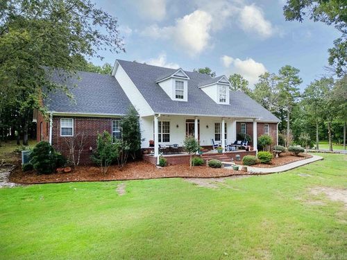 3185 Majestic Cir, Conway, AR, 72034-9670 | Card Image