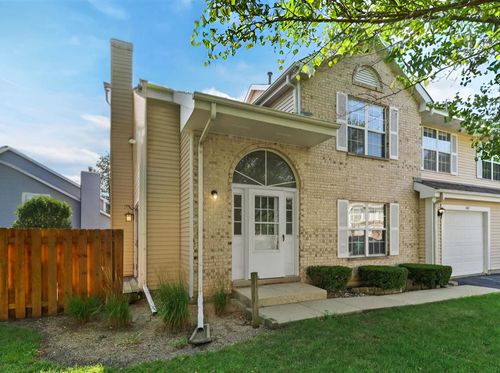 287 Kensington Ct, Gurnee, IL, 60031-6201 | Card Image